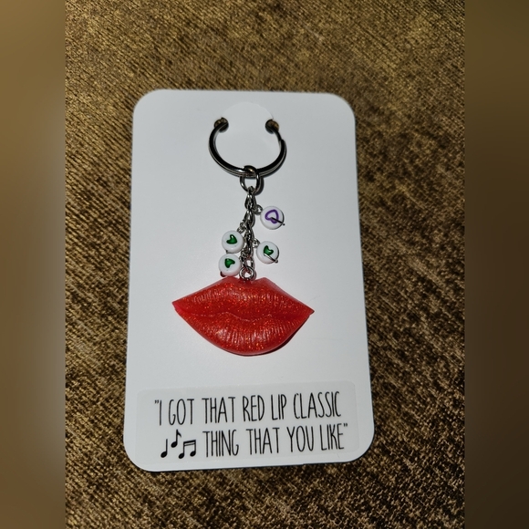 Red Lips - Picture 1 of 1